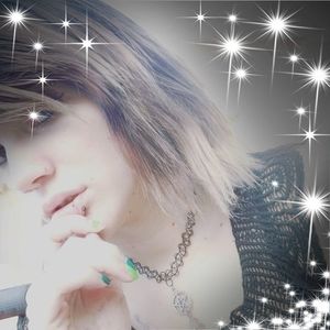 Meet your Posher, Alyson